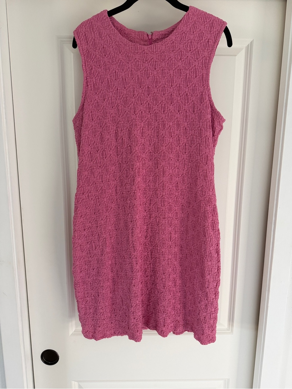 Sleeveless Textured Pink Midi Dress